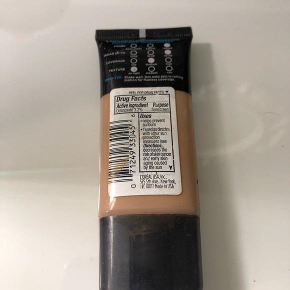 L’Oréal foundation - Picture 2 of 2